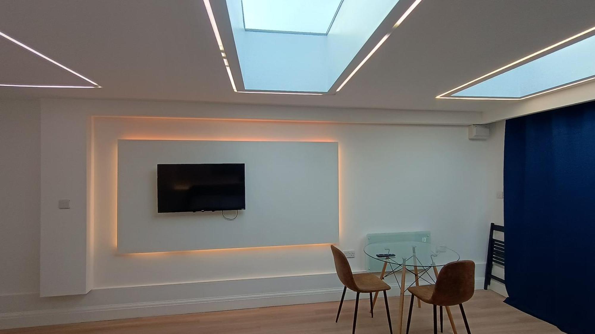 Luxurious London Studios Харроу Экстерьер фото